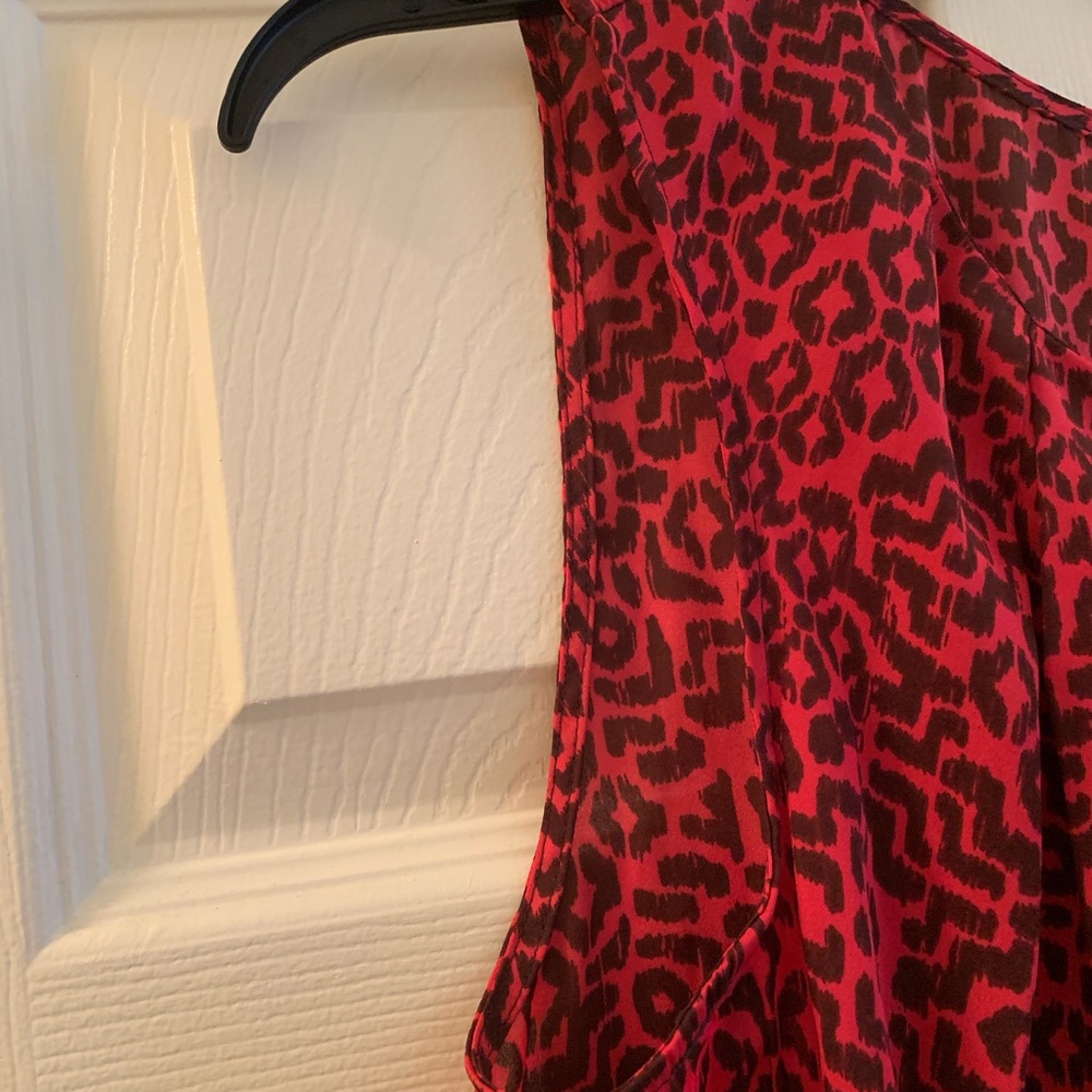 *SOLD*🤩 Liz Claiborne top👕🤩!!! EXC. Cond. - Picture 2 of 6